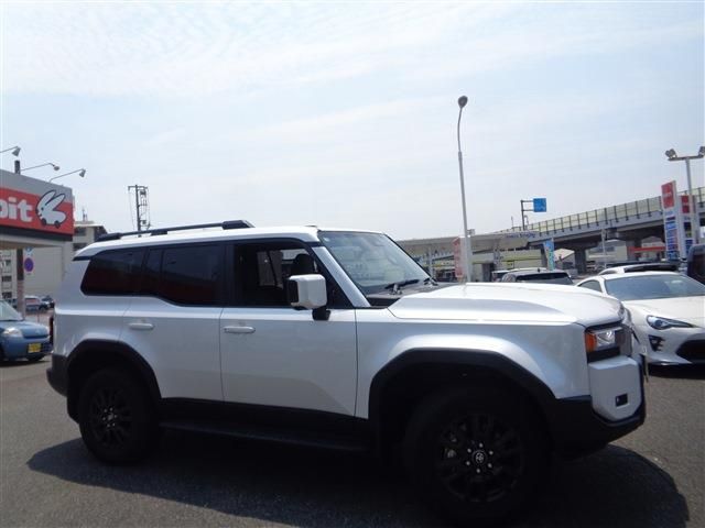 LANDCRUISER 250