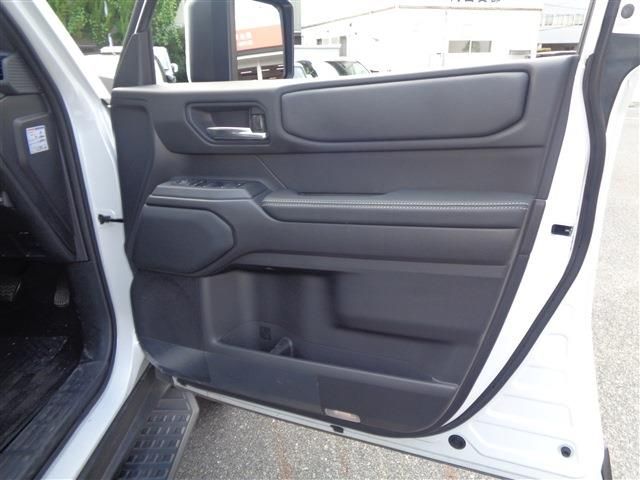LANDCRUISER 250