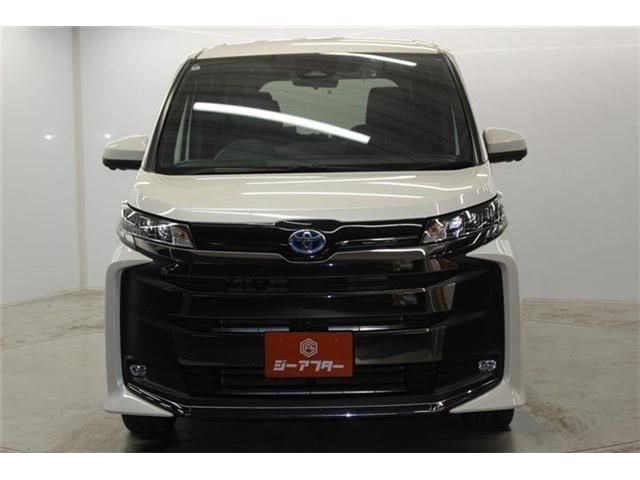 NOAH HYBRID 4WD