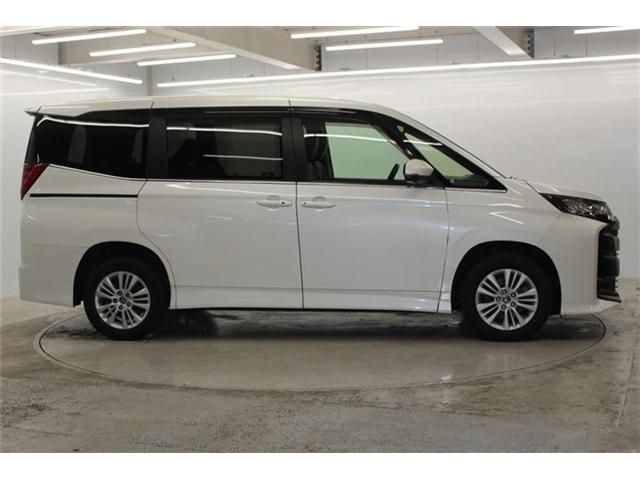 NOAH HYBRID 4WD