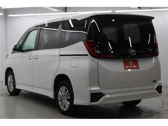 NOAH HYBRID 4WD