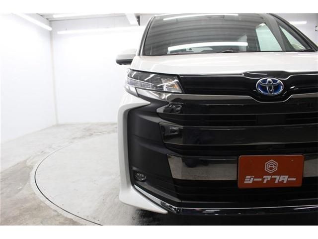 NOAH HYBRID 4WD