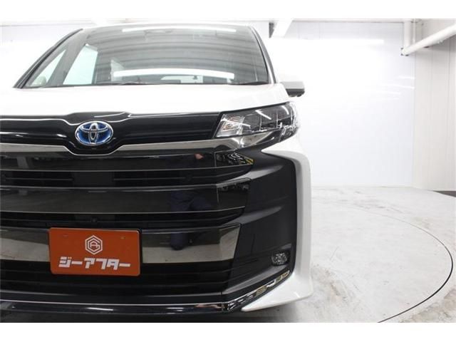 NOAH HYBRID 4WD