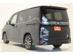 VOXY HYBRID