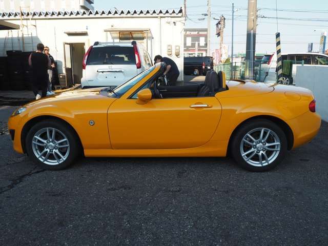 ROADSTER