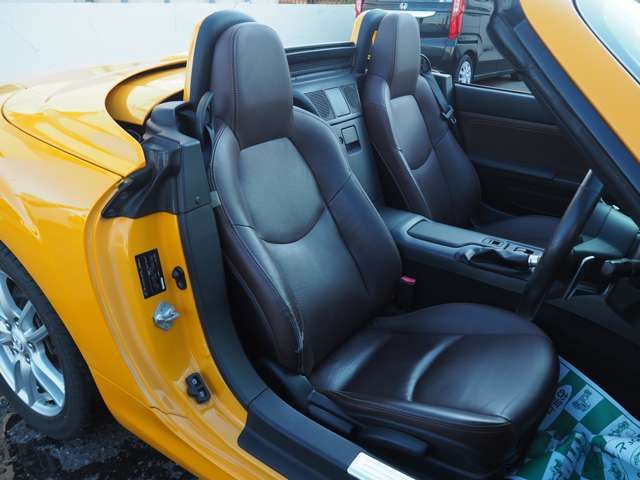 ROADSTER