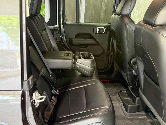 JEEP WRANGLER UNLIMITED