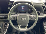 VOXY HYBRID