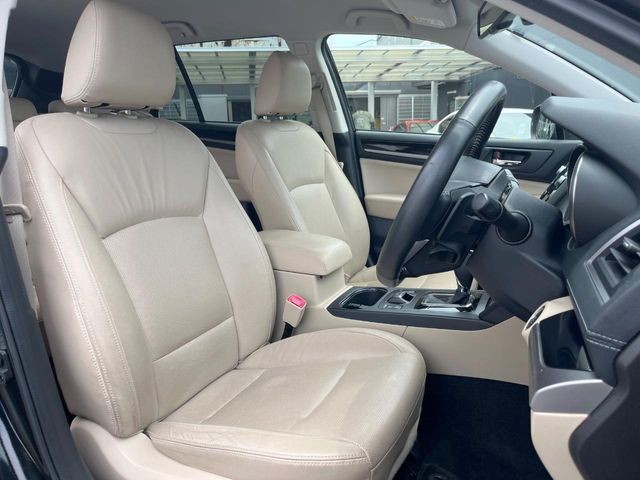 LEGACY OUTBACK