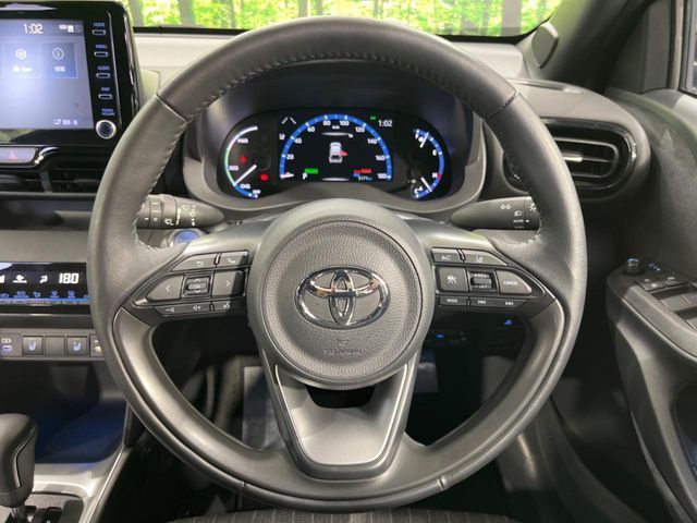 YARIS CROSS HYBRID