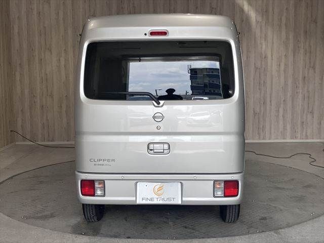 CLIPPER van