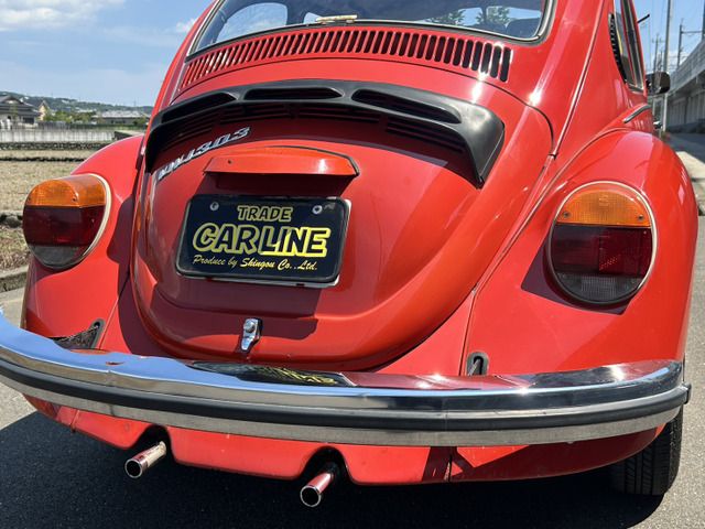VOLKSWAGEN BEETLE