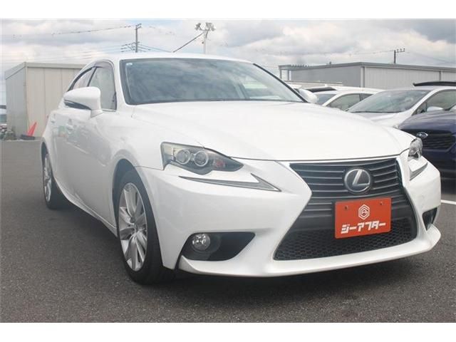 LEXUS IS300h