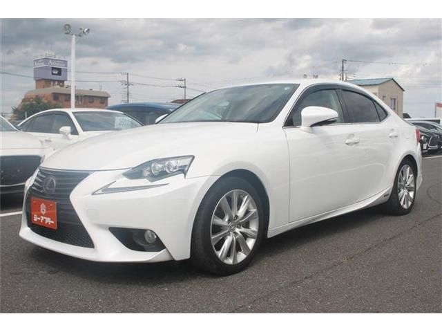 LEXUS IS300h