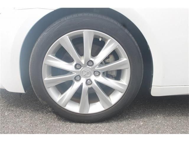 LEXUS IS300h