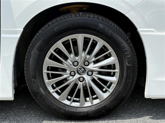 ALPHARD hybrid 4WD