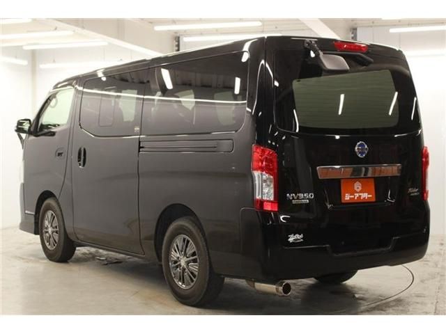CARAVAN van 2WD
