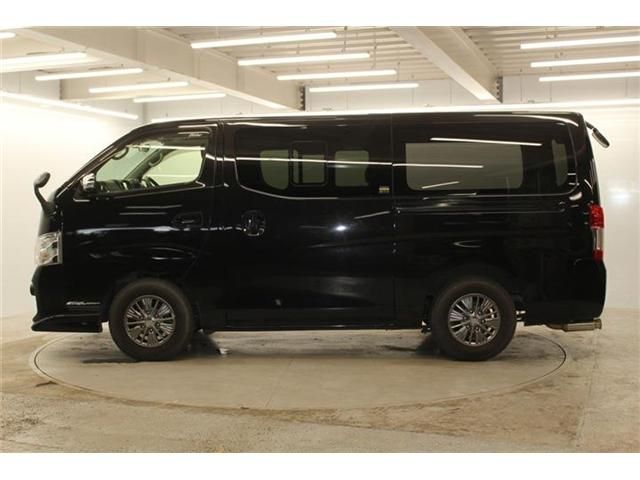 CARAVAN van 2WD