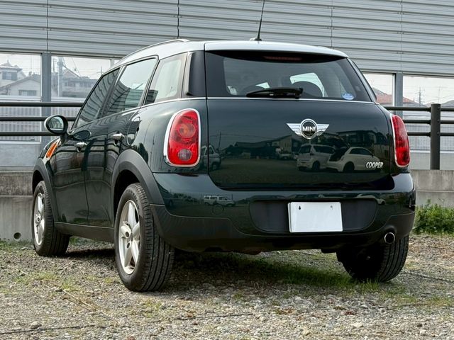 BMW MINI COOPER CROSSOVER