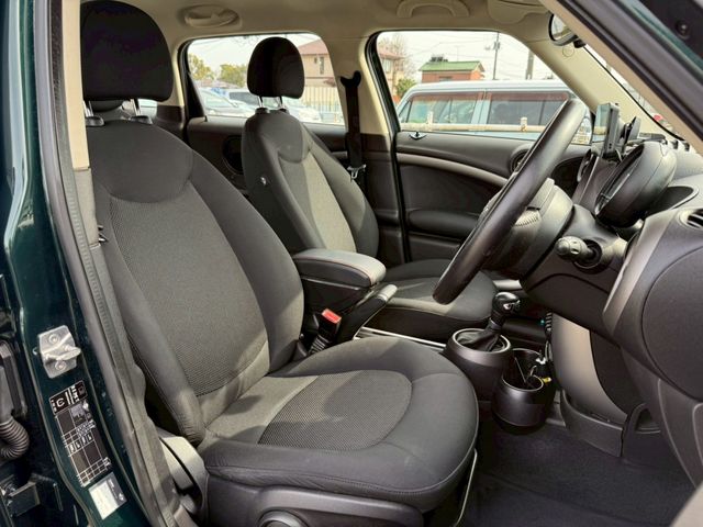 BMW MINI COOPER CROSSOVER