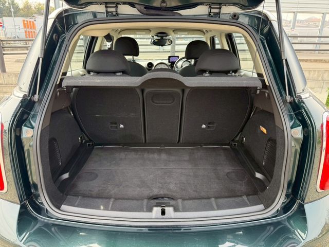 BMW MINI COOPER CROSSOVER