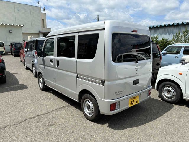 NV100 CLIPPER 4WD