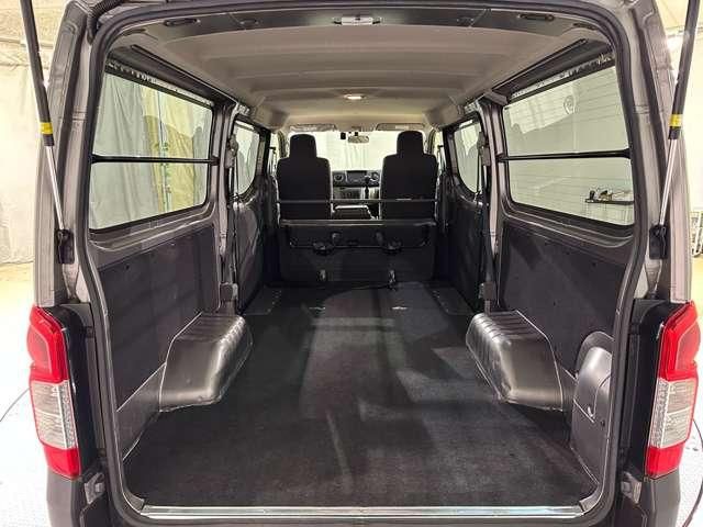 NV350 CARAVAN