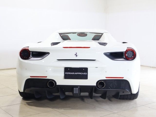 FERRARI 488SPIDER
