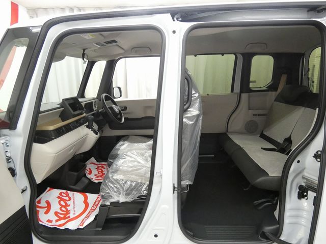 N BOX 4WD