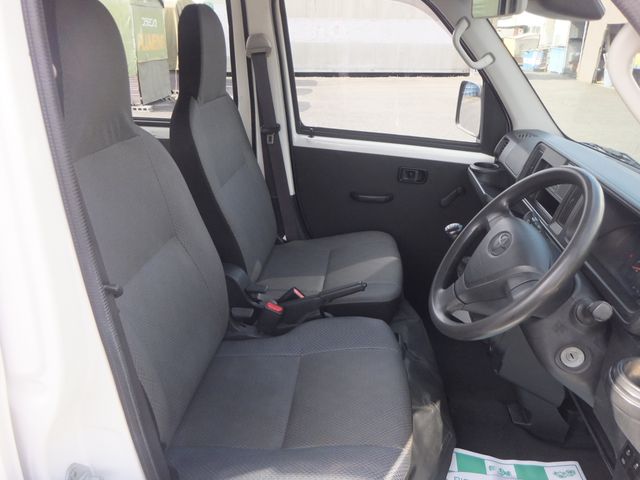 PIXIS van 4WD