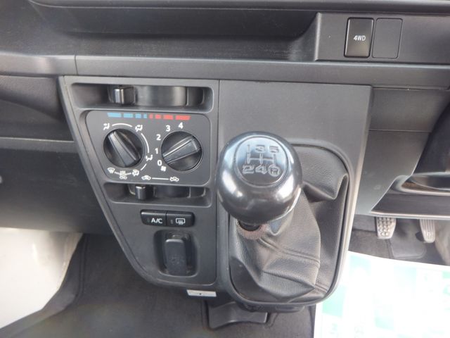 PIXIS van 4WD