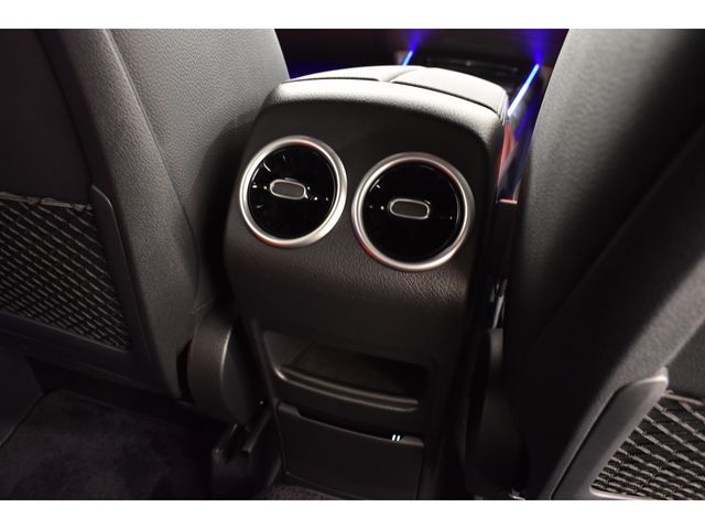 MERCEDES BENZ GLA class