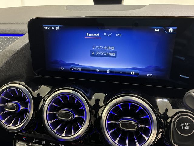 MERCEDES BENZ EQA