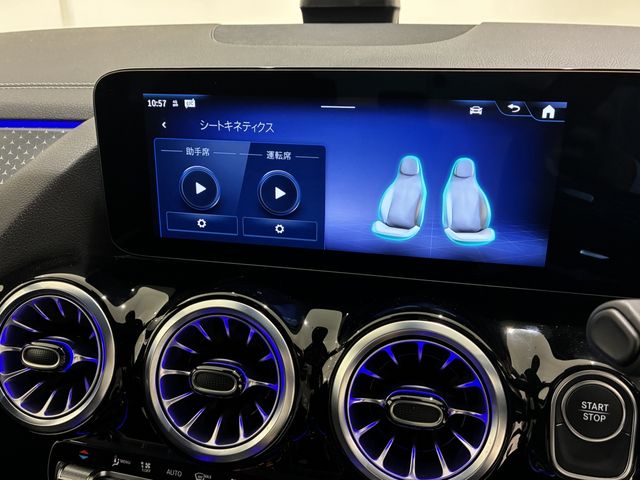 MERCEDES BENZ EQA