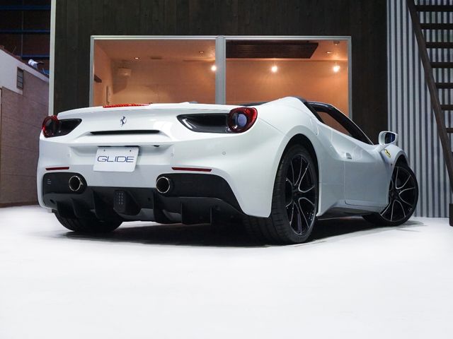 FERRARI 488SPIDER