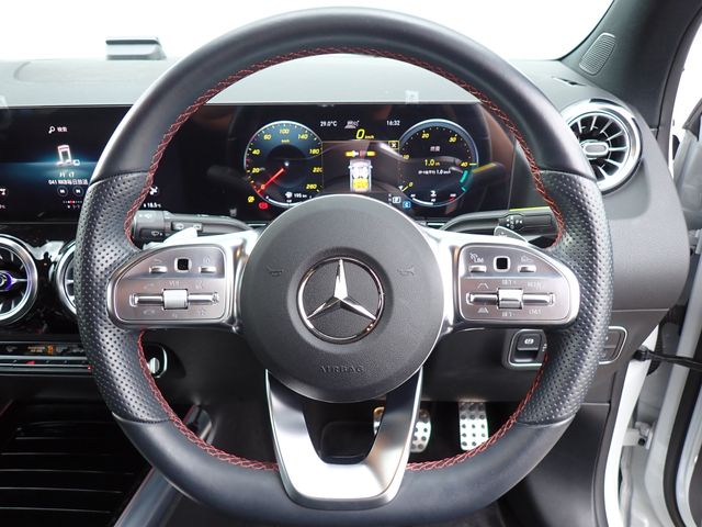 MERCEDES BENZ GLA class