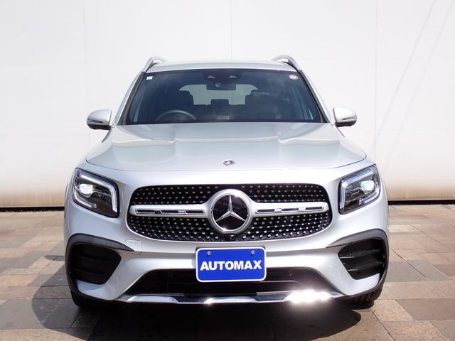 MERCEDES BENZ GLB