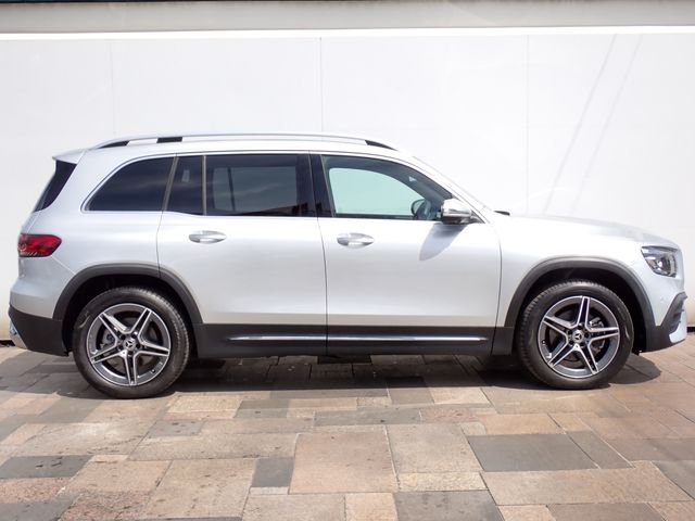 MERCEDES BENZ GLB