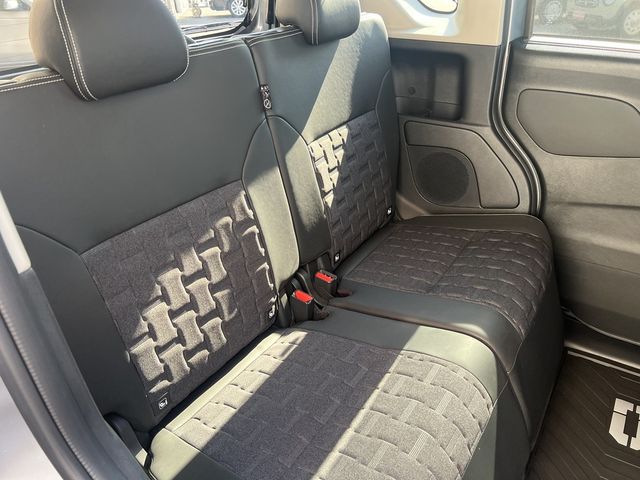 DELICA MINI