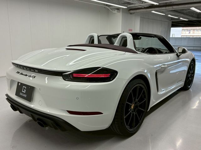 PORSCHE 718BOXSTER