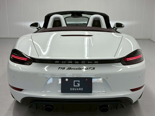 PORSCHE 718BOXSTER