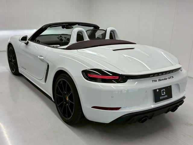 PORSCHE 718BOXSTER