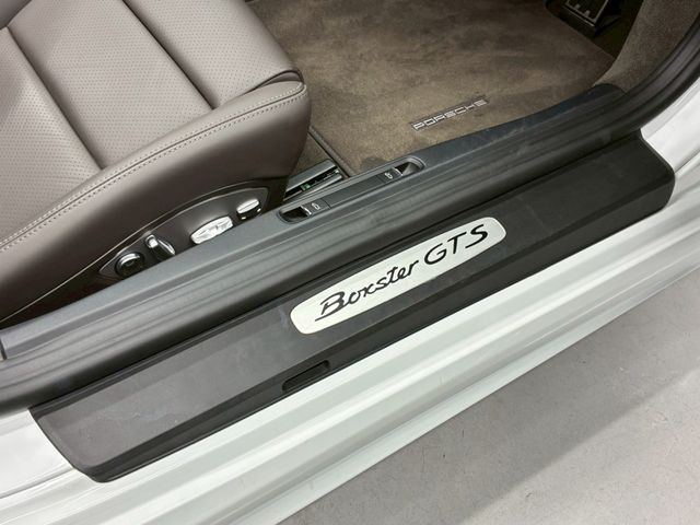 PORSCHE 718BOXSTER