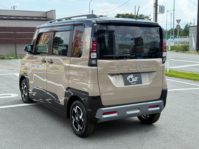 DELICA MINI