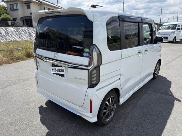 N BOX CUSTOM