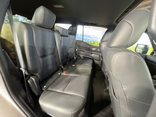 LANDCRUISER 250
