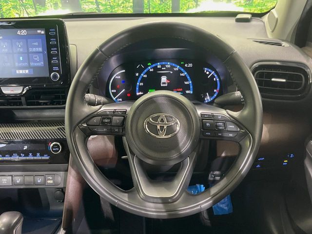 YARIS CROSS HYBRID