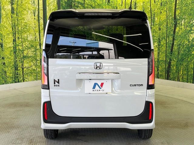 N BOX CUSTOM