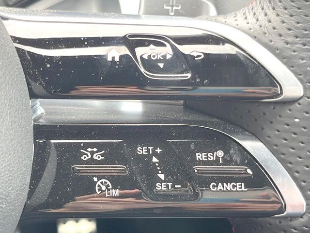 MERCEDES BENZ GLB