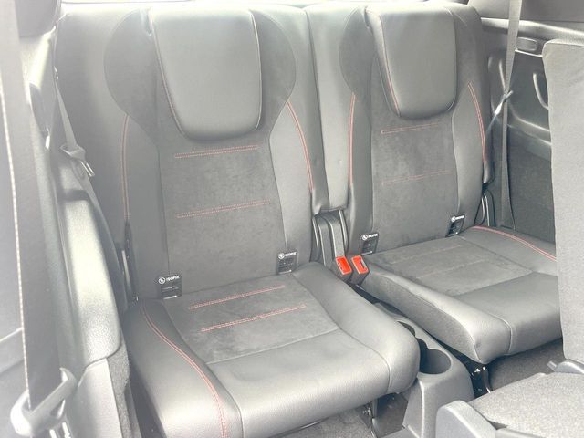 MERCEDES BENZ GLB